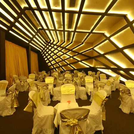 The Golden Crown-2